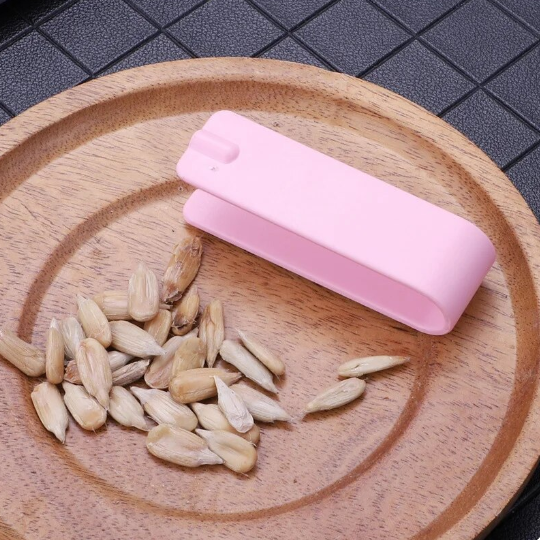 Mini Plastic Melon Seed Opener