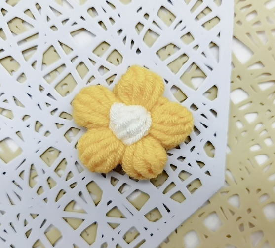 Fashions' plush brooch wool flower cartoon